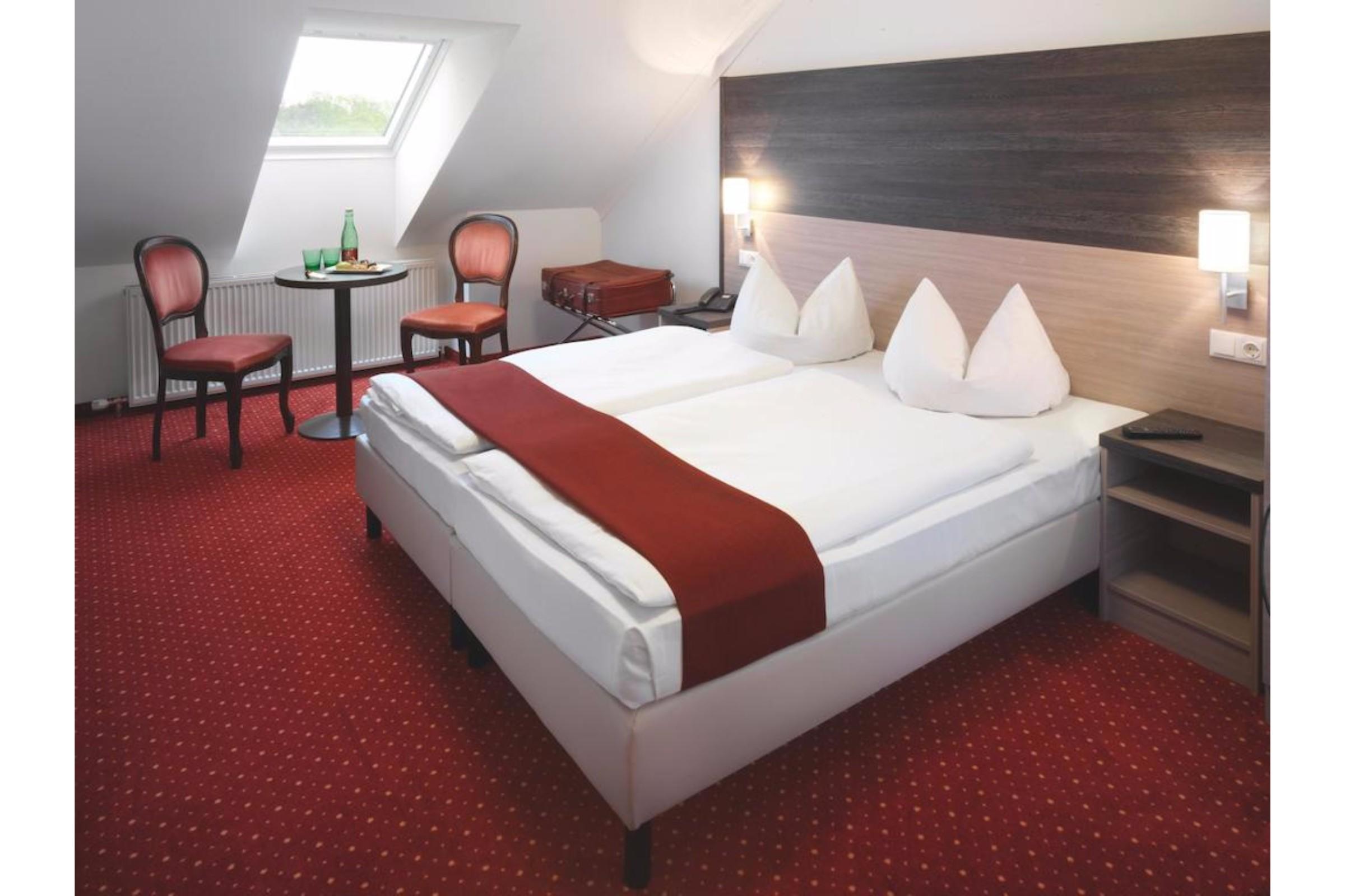 Hotel Marc Aurel Petronell Extérieur photo